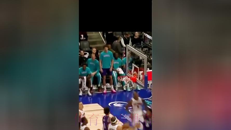 布里奇斯妙传 米勒空接双手炸筐